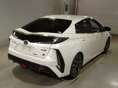 TOYOTA PRIUS PHV