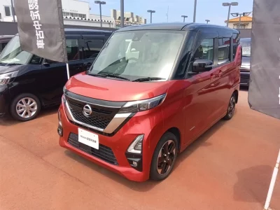 NISSAN ROOX