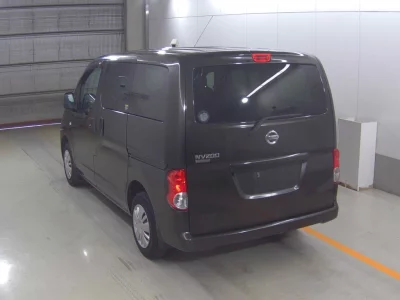 NISSAN NV200