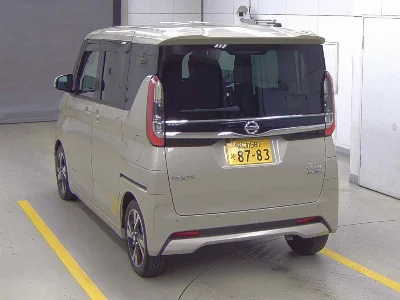 NISSAN ROOX