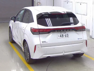 NISSAN AURA