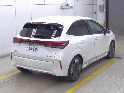 NISSAN AURA