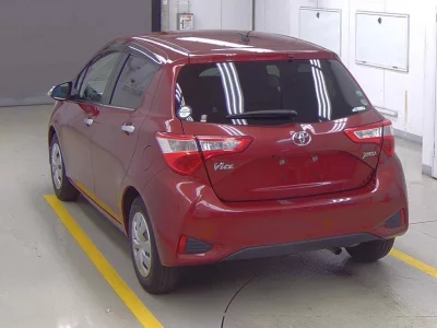 TOYOTA VITZ