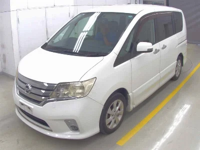 NISSAN SERENA