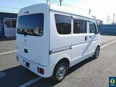 NISSAN CLIPPER VAN