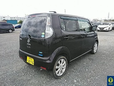 NISSAN MOCO