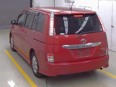 TOYOTA ISIS