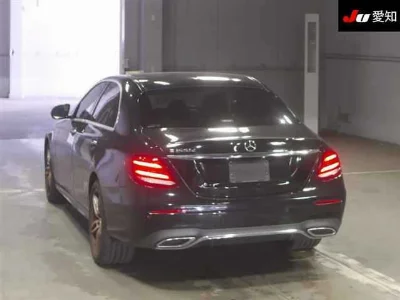 MERCEDES BENZ E CLASS
