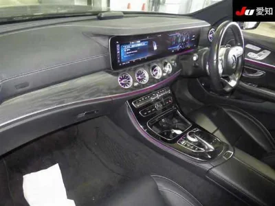 MERCEDES BENZ E CLASS
