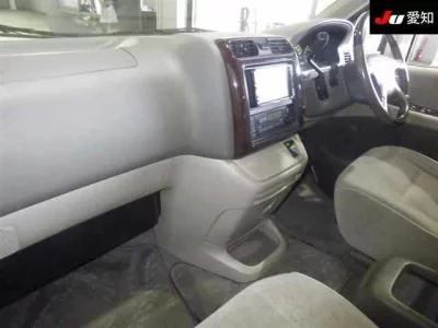 TOYOTA GRANVIA