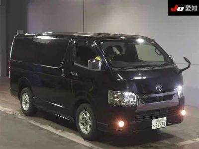 TOYOTA HIACE VAN