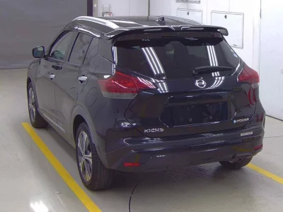 NISSAN KICKS