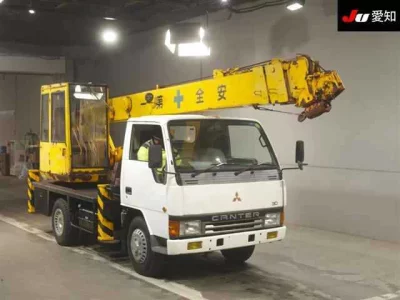 MITSUBISHI CANTER