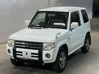 MITSUBISHI PAJERO MINI