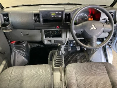 MITSUBISHI MINICAB