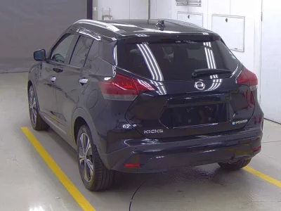 NISSAN KICKS