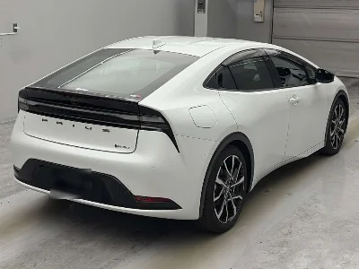 TOYOTA PRIUS PHV