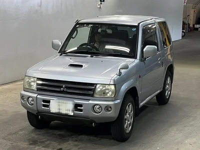 MITSUBISHI PAJERO MINI