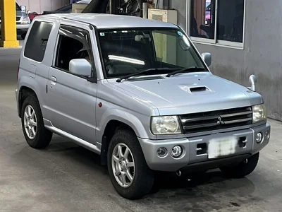 MITSUBISHI PAJERO MINI