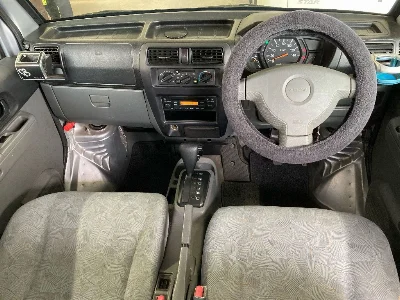 NISSAN CLIPPER VAN