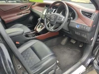 Цена авто Toyota Harrier с аукционов Японии, номер кузова AVU65W, пробег 81 000, оценка 8