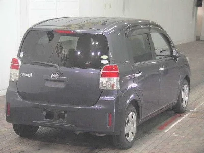 TOYOTA SPADE