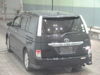 TOYOTA ISIS