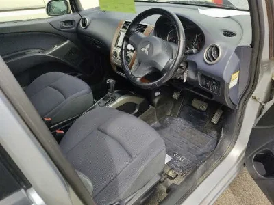 MITSUBISHI COLT PLUS