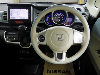 HONDA N BOX SLASH