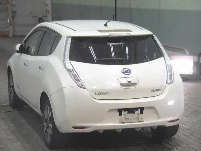 NISSAN LEAF