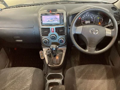 TOYOTA RUSH