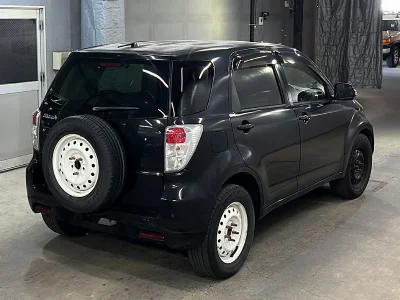 TOYOTA RUSH