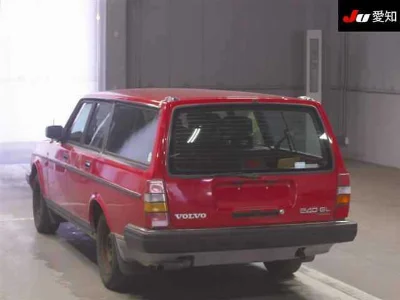VOLVO 240