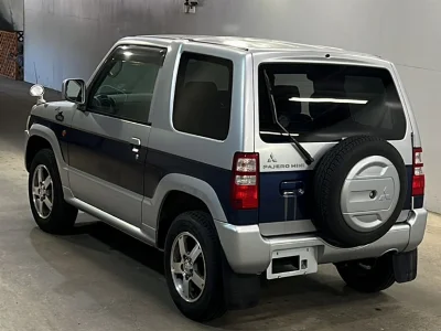 MITSUBISHI PAJERO MINI