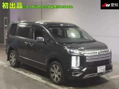 MITSUBISHI DELICA D5
