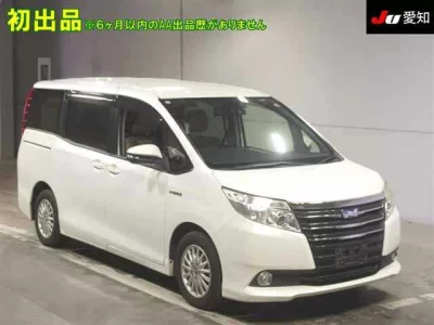 TOYOTA NOAH
