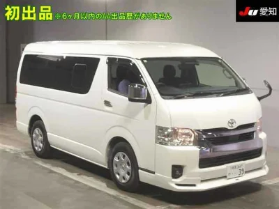 TOYOTA HIACE
