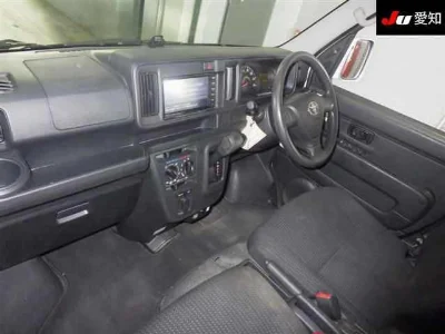 TOYOTA PIXIS VAN