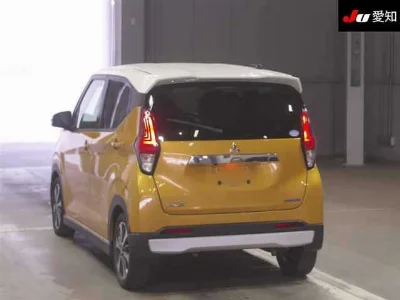 MITSUBISHI EK X