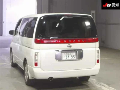 NISSAN ELGRAND