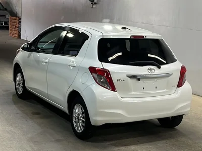 TOYOTA VITZ
