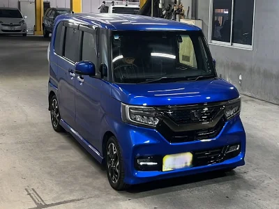 Honda N BOX CUSTOM