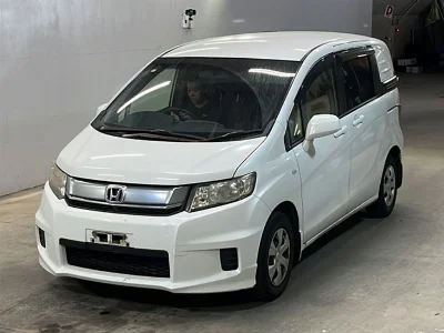 HONDA FREED SPIKE