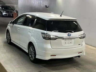 TOYOTA WISH