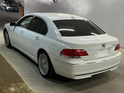 BMW 7 SERIES
