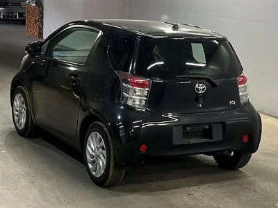 TOYOTA IQ