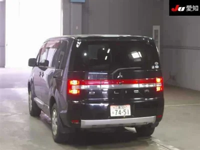 MITSUBISHI DELICA D5
