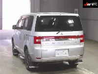 Цена авто Mitsubishi  с аукционов Японии, номер кузова CV5W, пробег 214 000, оценка 6
