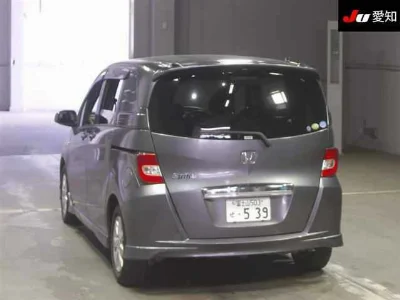 HONDA FREED SPIKE