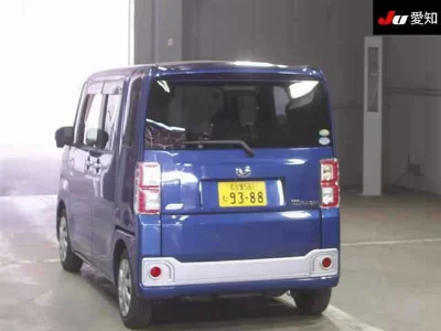 DAIHATSU WAKE